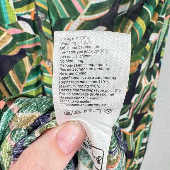 Molly Bracken Green Aloha Print Long Balloon Sleeve Button Up Relaxed Flared Top - Picture 13 of 13